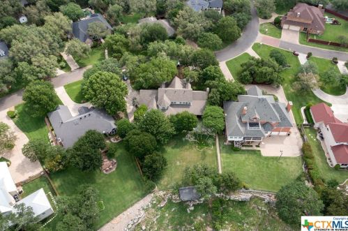 908 Cres Dr, Morgans Point TX 76513-6722 exterior