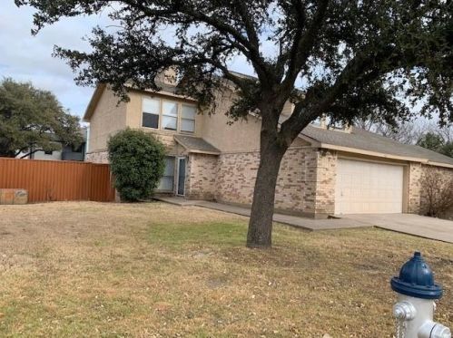 1817 Twin Court Pl, Garland TX  75044-6839 exterior