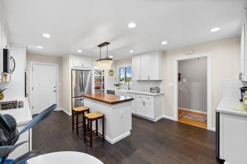 1920 Claremont Dr, San Bruno, CA 94066-2716