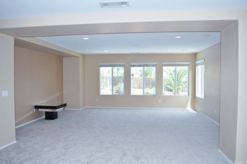 12722 Royal Palm Ln, Riverside CA  92503-7077 exterior