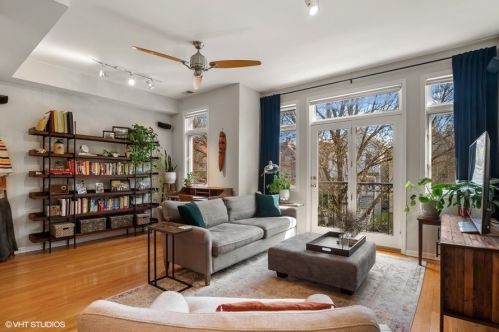 1326 School St, Chicago, IL 60657-1416