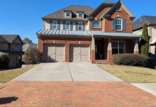 2440 Royston Dr, Duluth GA  30097-4818 exterior