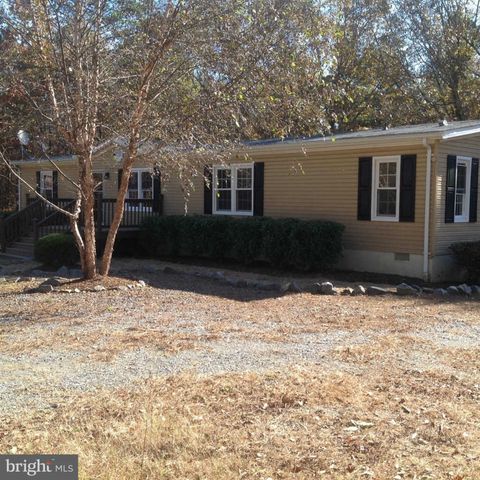 1588 Eastham Rd, Bumpass, VA 23024-4509