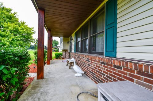 3592 Hampton Rd, Springfield OH  45502-9690 exterior