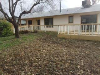 1070 Dara Ct, Redding, CA 96003-1700