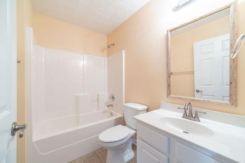 253 Lakeview Bend Cir, Jefferson GA  30549-7065 exterior