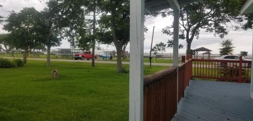 407 Bay Shore Dr, Morgans Point TX  77571 exterior