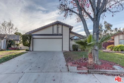 30511 Hollyberry Ln, Temecula, CA 92591-3847