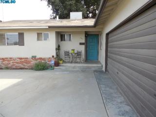 541 Myrtle Ave, Visalia, CA 93277-2513