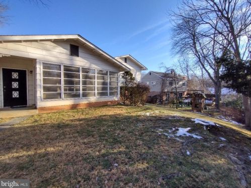 11706 Stonington Pl, Silver Spring MD 20902-1638 exterior