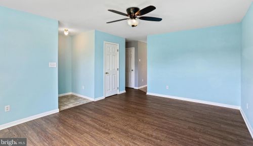 16917 Hampshire Dr, Williamsport MD  21795-3180 exterior