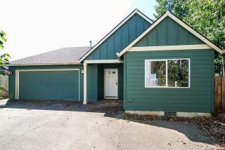 3367 30th St, Damascus, OR 97080