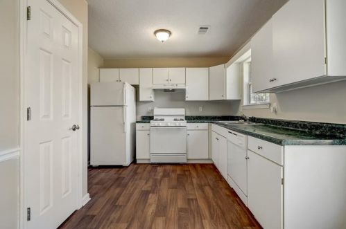 2415 Briar Knoll Rd, Lithonia, GA 30058-8396