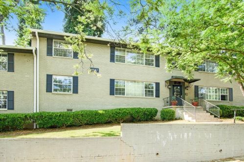 1647 Briarcliff Rd, Atlanta GA  30306-2131 exterior