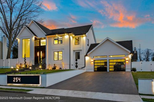 254 Clinton Ave, Tinton Falls, NJ 07724-1734