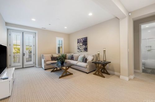 18 Shadybend, Irvine CA  92602-0844 exterior