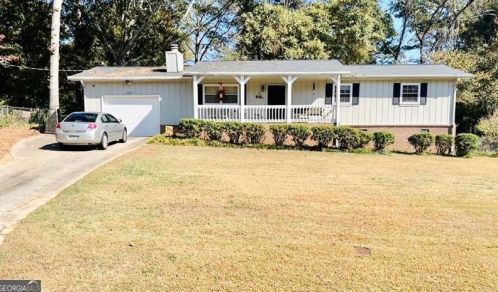 3026 Deshong Rd, Stone Mountain, GA 30087-3908