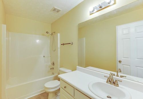 2005 Lantern Dr, Jefferson GA  30549-6996 exterior