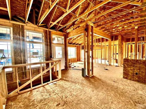1331 Dailey Dr, Pueblo, CO 81007-1267