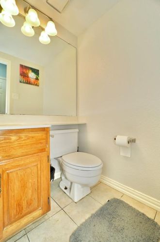 2422 Whispering Cv Cir, Garland TX exterior