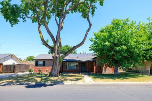 2004 Gordon Ave, Modesto, CA 95350-3481