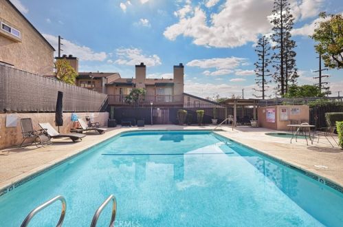 14927 Leffingwell Rd, Whittier CA  90604-2069 exterior