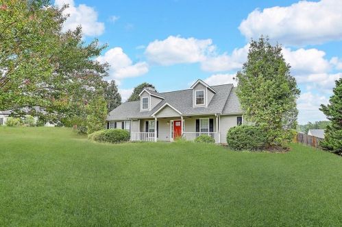211 Ferguson Ave, Locust Grove GA  30248-4434 exterior