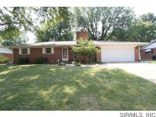 16 Stratford Way, Belleville, IL 62226-5932
