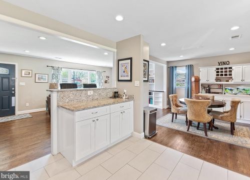 810 Venice Dr, Silver Spring MD 20904-2065 exterior