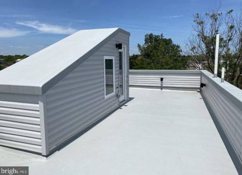 435 Berks St, Philadelphia PA 19131-3206 exterior