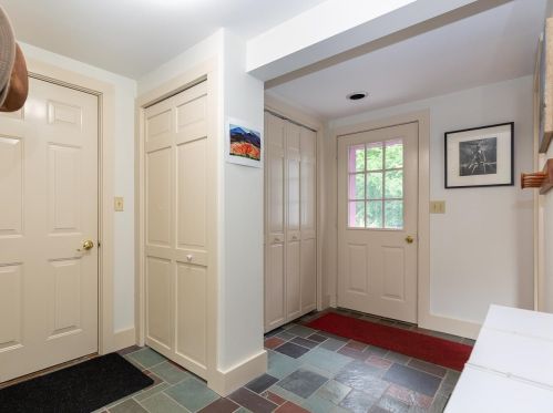 103 Madbury Rd, Lee, NH 03824-2003
