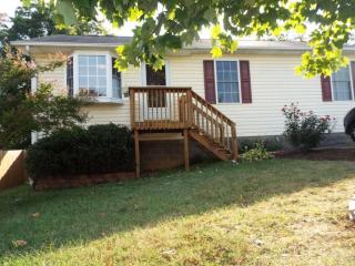 722 Normandy St, Roanoke, VA 24012-6530