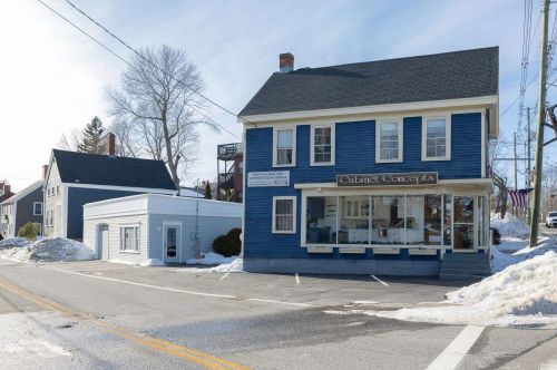 324 Maplewood Ave, Portsmouth, NH 03801-3535