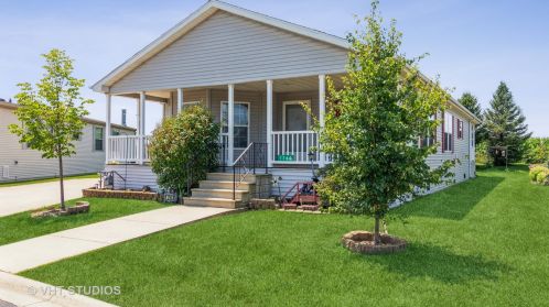 1263 Redbud Rd, Manteno, IL 60950-9400