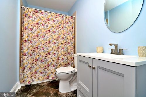 1756 Johnnycake Ln, Harpers Ferry WV 25425-6078 exterior