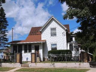 827 Maple St, Rockford, IL 61101-6622