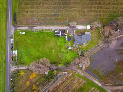 6300 Lon Dale Rd, Valley Home, CA 95361-9740