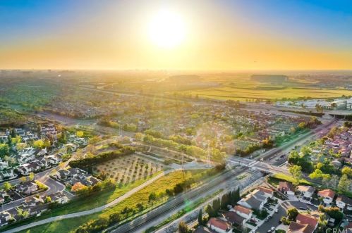 14912 Elm Ave, Irvine CA  92606-2611 exterior