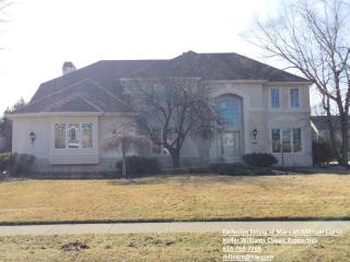 5849 Heritage Lakes Dr, Hilliard OH  43026-7626 exterior