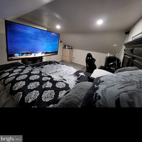 128 Westcott Ave, Trenton NJ 08610-5720 exterior