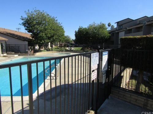 278 Wilshire Ave, Anaheim CA  92801-5845 exterior
