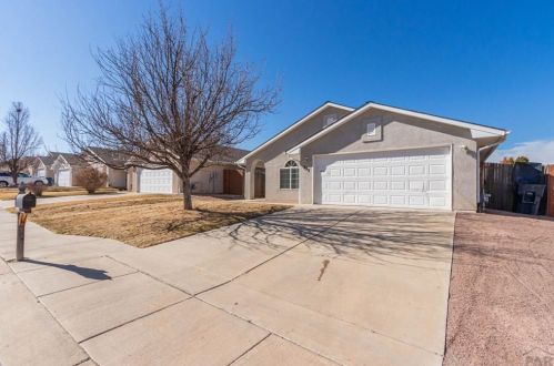 723 Ardath Ln, Pueblo, CO 81005-1482