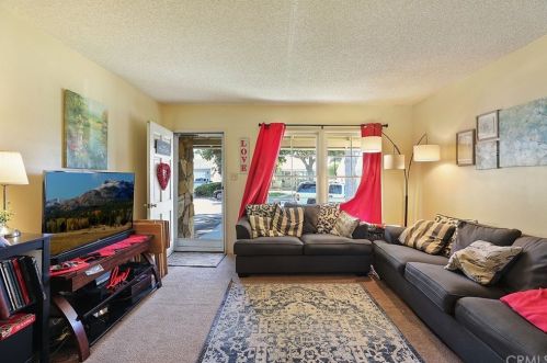 8801 Tarryton Ave, Whittier, CA 90605-2221
