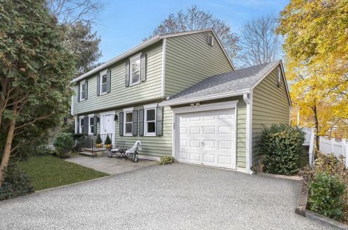 274 Rowayton Ave, Norwalk, CT 06853-1019