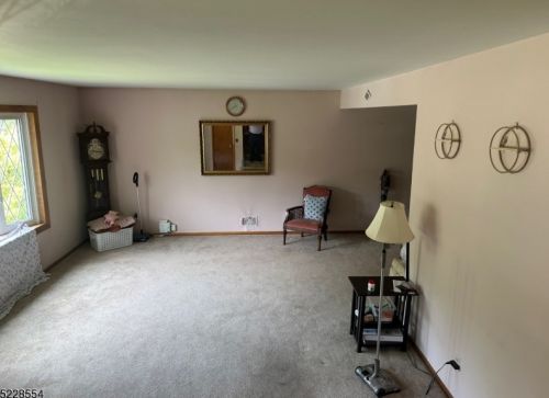 2 Baldwin Ct, Cranford, NJ 07016-2903