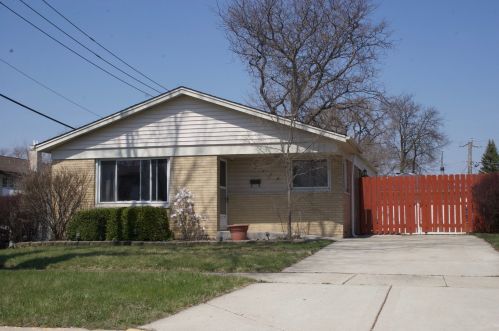 3656 123rd Pl, Chicago, IL 60803-1012