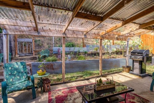 650 Mendocino Dr, Ukiah CA  95482-5606 exterior