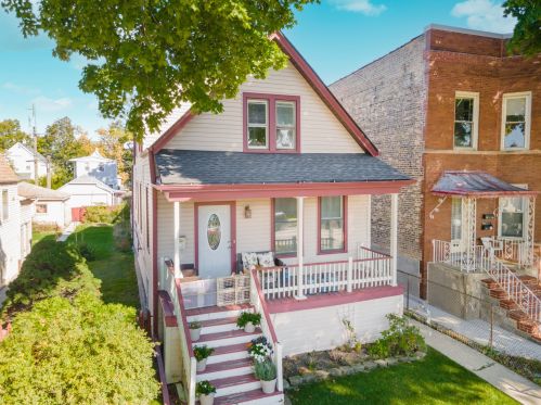 4734 Warwick Ave, Chicago, IL 60641-3633