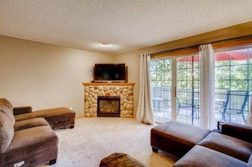 4987 Grenwich Ave, Saint Paul MN  55128-2058 exterior