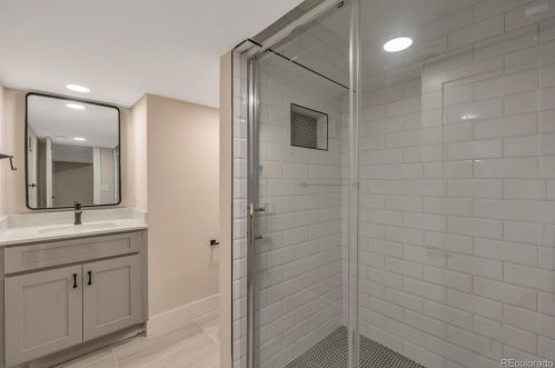 6446 Picadilly St, Aurora CO  80016-1336 exterior